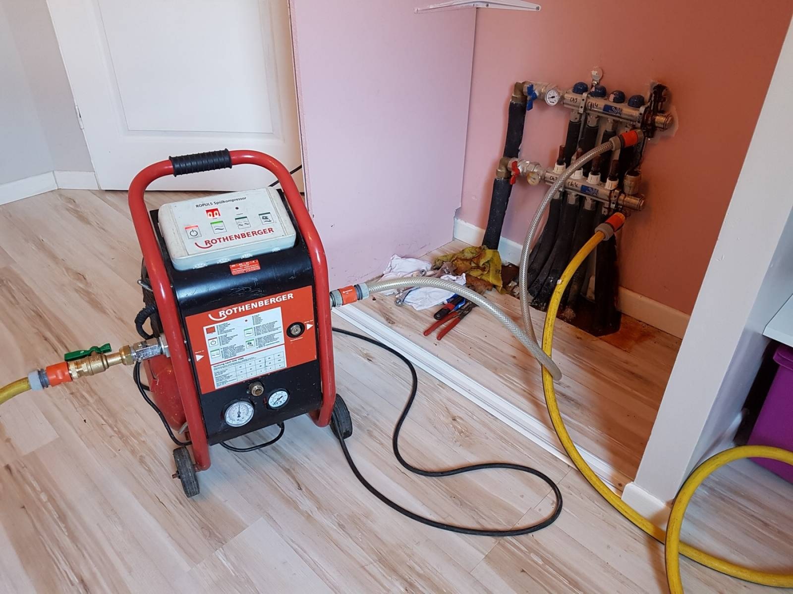 Kartal Yalı Vaillant Hermetik Şofben Kombi Bakımı
